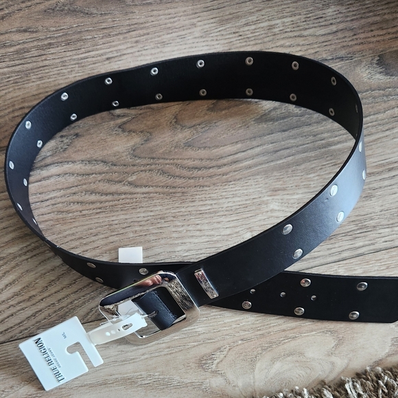 True Religion Accessories - True Religion Black Leather Belt with Silver Grommets M/L